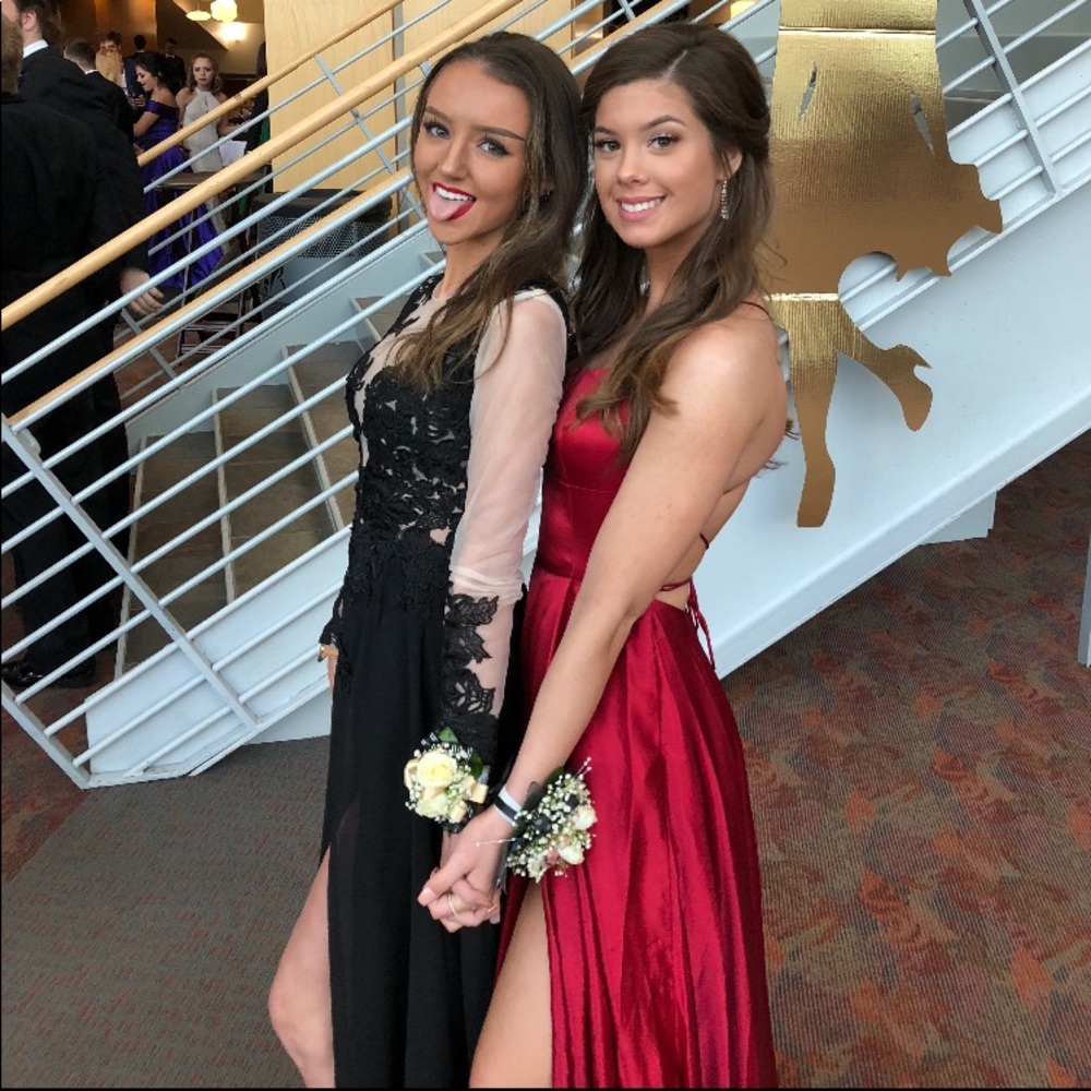 Black prom dress